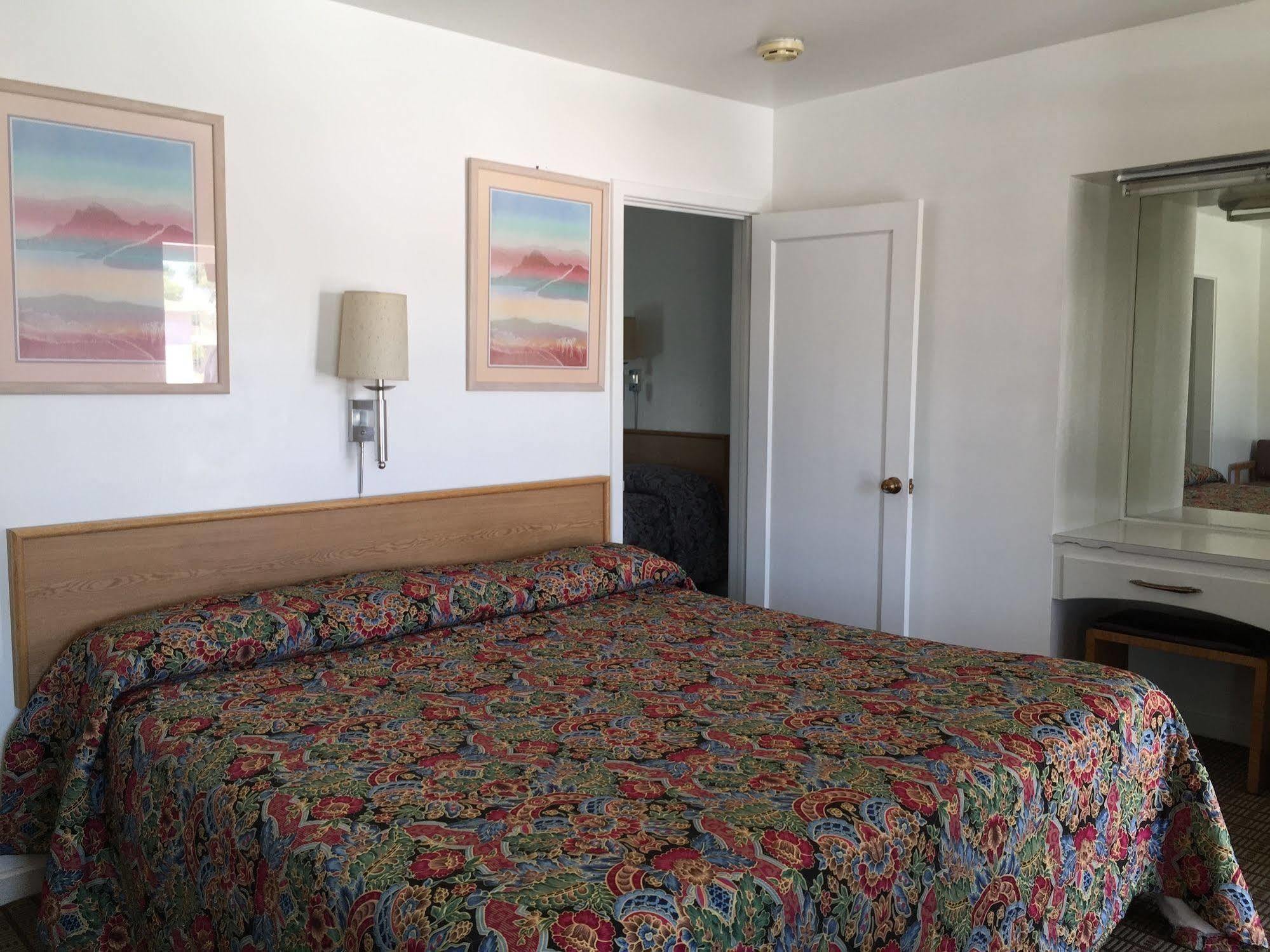 Centre Motel Elko Kültér fotó