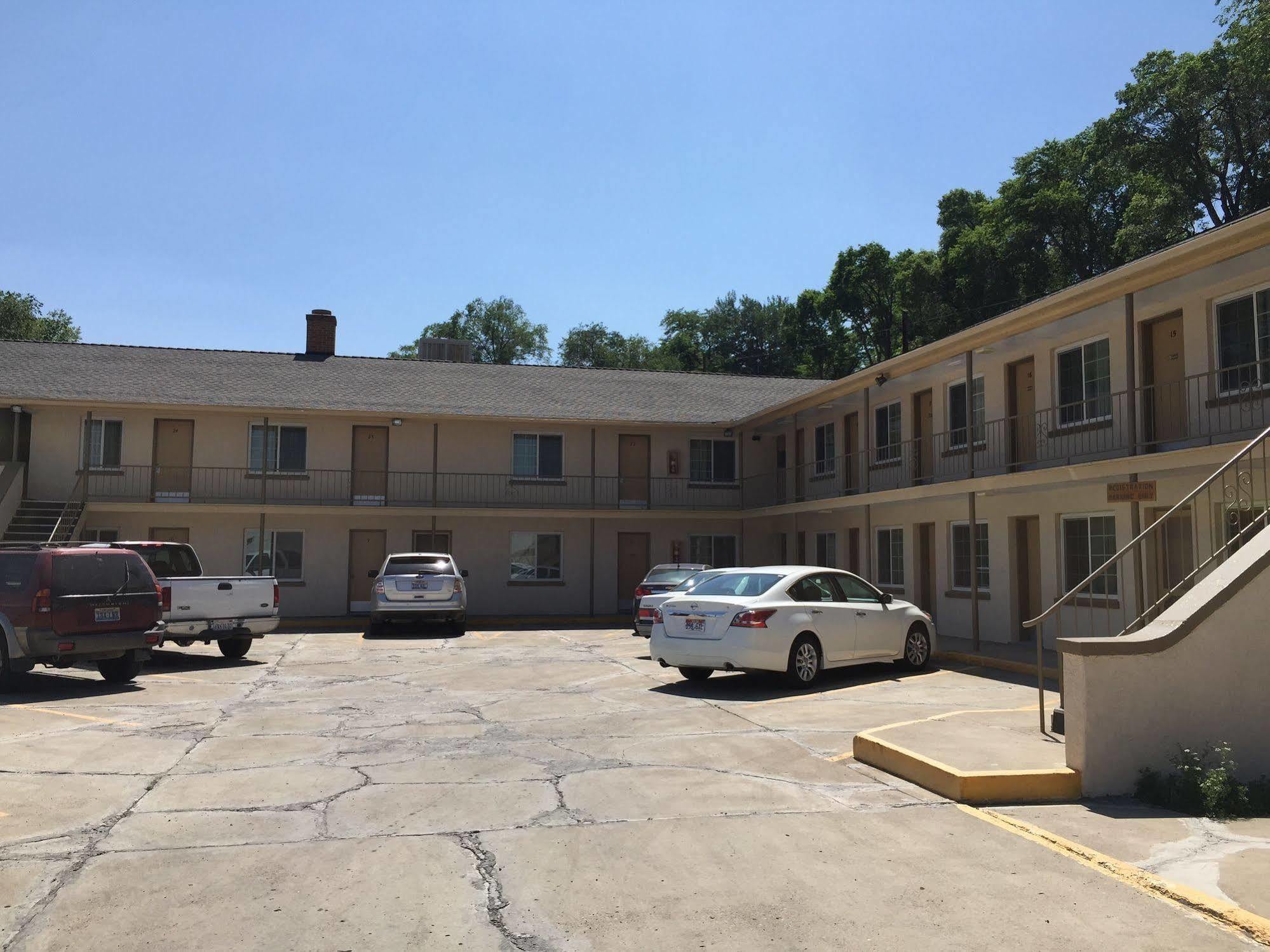 Centre Motel Elko Kültér fotó